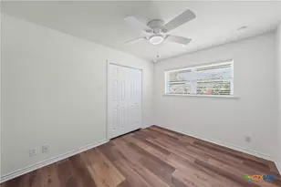 902 E Pam St, Little River Academy, TX 76554 - Photo 18