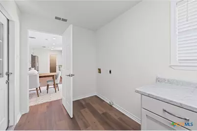 902 E Pam Street, Little River Academy, TX 76554 - Photo 16