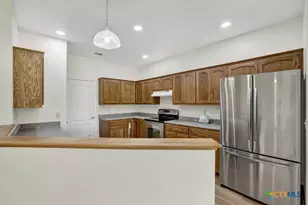 2116 Bentwood Dr, New Braunfels, TX 78130 - Photo 10