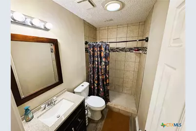 217 Versailles Street, Victoria, TX 77904 - Photo 16