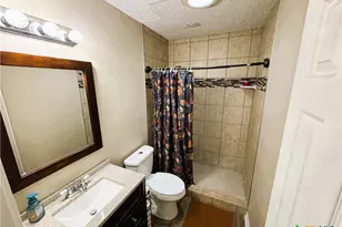 217 Versailles St, Victoria, TX 77904 - Photo 16