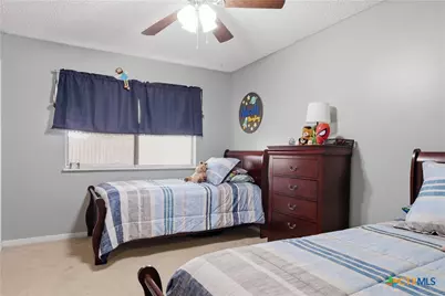 217 Versailles Street, Victoria, TX 77904 - Photo 16