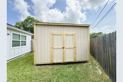 217 Versailles Street, Victoria, TX 77904 - Photo 32