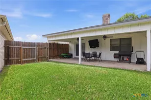 217 Versailles St, Victoria, TX 77904 - Photo 30
