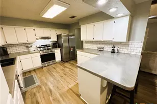 217 Versailles St, Victoria, TX 77904 - Photo 12
