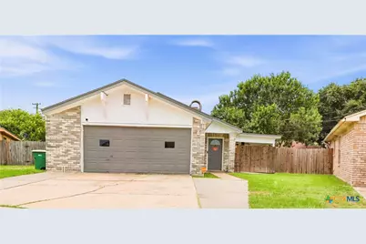 217 Versailles Street, Victoria, TX 77904 - Photo 1