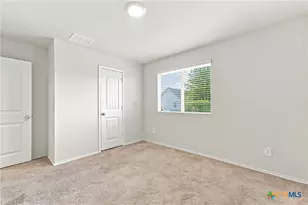 208 Ida Loop, Seguin, TX 78155 - Photo 20