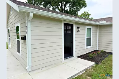 1108 Harvey Lane, Victoria, TX 77901 - Photo 2