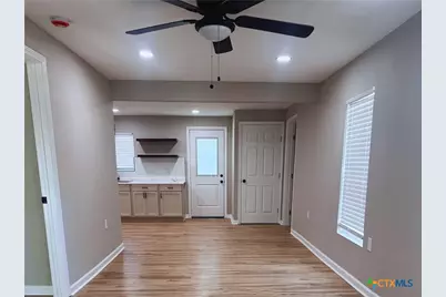 1108 Harvey Lane, Victoria, TX 77901 - Photo 4