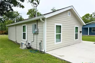 1108 Harvey Ln, Victoria, TX 77901 - Photo 12