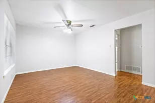 130 Algarita, San Marcos, TX 78666 - Photo 6