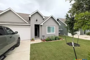 1665 Layne Loop, New Braunfels, TX 78130 - Photo 2