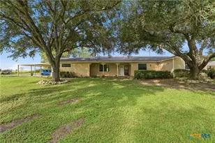 154 Co Rd 321, Yoakum, TX 77995 - Photo 6