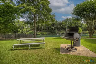 500 N Market Ave, New Braunfels, TX 78130 - Photo 22
