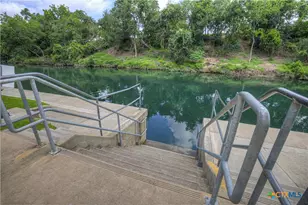 500 N Market Ave, New Braunfels, TX 78130 - Photo 16