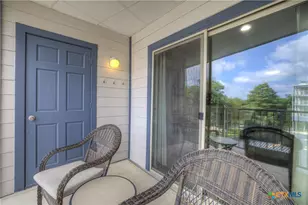 500 N Market Ave, New Braunfels, TX 78130 - Photo 14