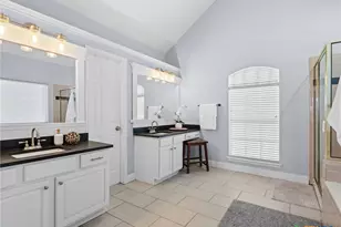 280 Long Creek Blvd, New Braunfels, TX 78130 - Photo 18