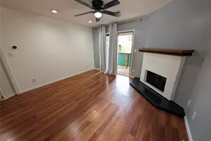 421 W San Antonio St, San Marcos, TX 78666 - Photo 6