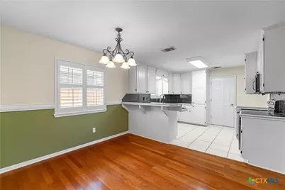 308 Green Gable Drive, Victoria, TX 77904 - Photo 10