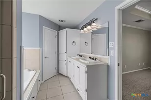 308 Green Gable Dr, Victoria, TX 77904 - Photo 16