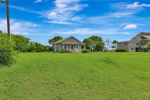 195 Wall Ln, Port Lavaca, TX 77979 - Photo 28