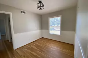 1818 S 39th St, Temple, TX 76504 - Photo 6