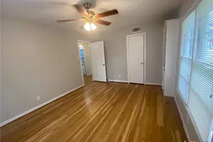 1818 S 39th St, Temple, TX 76504 - Photo 12