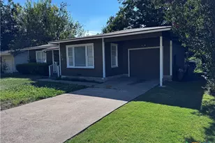 1818 S 39th St, Temple, TX 76504 - Photo 2