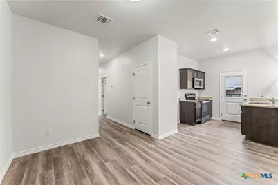 1110 Zora Drive #B, Temple, TX 76504 - Photo 6