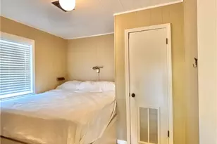 106 W Olive Ave, Port O'Connor, TX 77982 - Photo 26