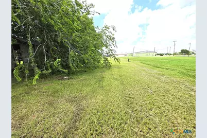 711-717 W Broadway Avenue, Seadrift, TX 77983 - Photo 10