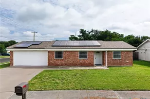 901 Edwards St, Copperas Cove, TX 76522 - Photo 1