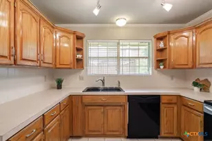 1900 Sutton Pl Trail, Harker Heights, TX 76548 - Photo 18