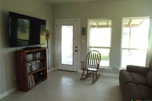 90 Romberg Rd, Dale, TX 78616 - Photo 12