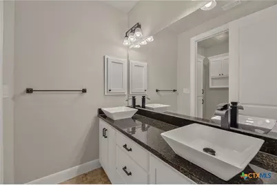 1424 Decanter Drive, New Braunfels, TX 78132 - Photo 32