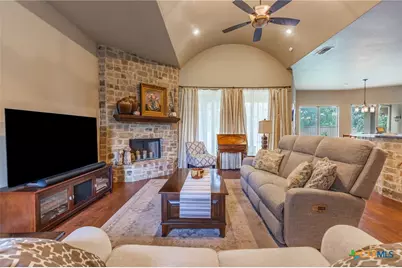 110 Sandpiper Lane, Mcqueeney, TX 78123 - Photo 2