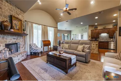 110 Sandpiper Lane, Mcqueeney, TX 78123 - Photo 4