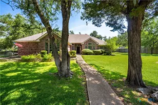 4 Holly Crossing, Belton, TX 76513 - Photo 2