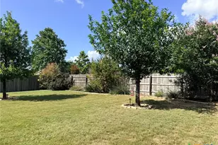 1024 Clarkston Dr, Seguin, TX 78155 - Photo 36