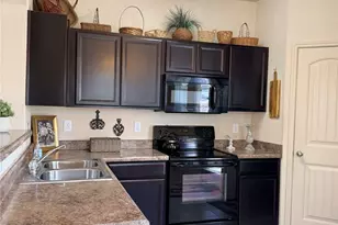 1024 Clarkston Dr, Seguin, TX 78155 - Photo 8
