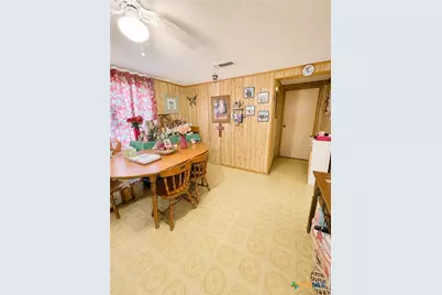 109 S Colorado Street, Edna, TX 77957 - Photo 4
