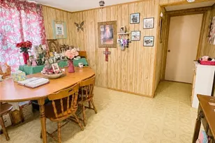 109 S Colorado St, Edna, TX 77957 - Photo 4