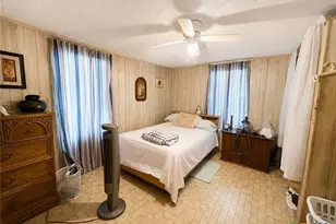 109 S Colorado St, Edna, TX 77957 - Photo 6