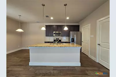 750 Milestone Park, New Braunfels, TX 78130 - Photo 6