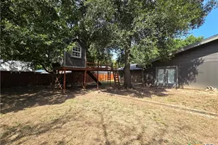 1360 Poppy Ln, New Braunfels, TX 78130 - Photo 36