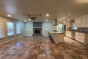 1360 Poppy Ln, New Braunfels, TX 78130 - Photo 4