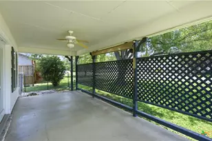 415 Pecan Row, New Braunfels, TX 78132 - Photo 10
