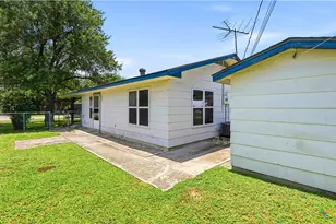 415 Pecan Row, New Braunfels, TX 78132 - Photo 8