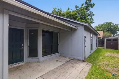 415 Waterford Drive, Victoria, TX 77901 - Photo 2
