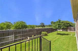 520 Academy Oaks Dr, San Marcos, TX 78666 - Photo 40